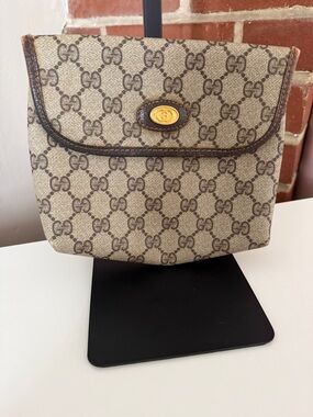 Authentic Vintage Gucci Tan Beige GG Supreme Pouch